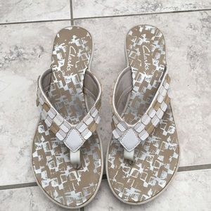Crisp white and tan tile sandals!